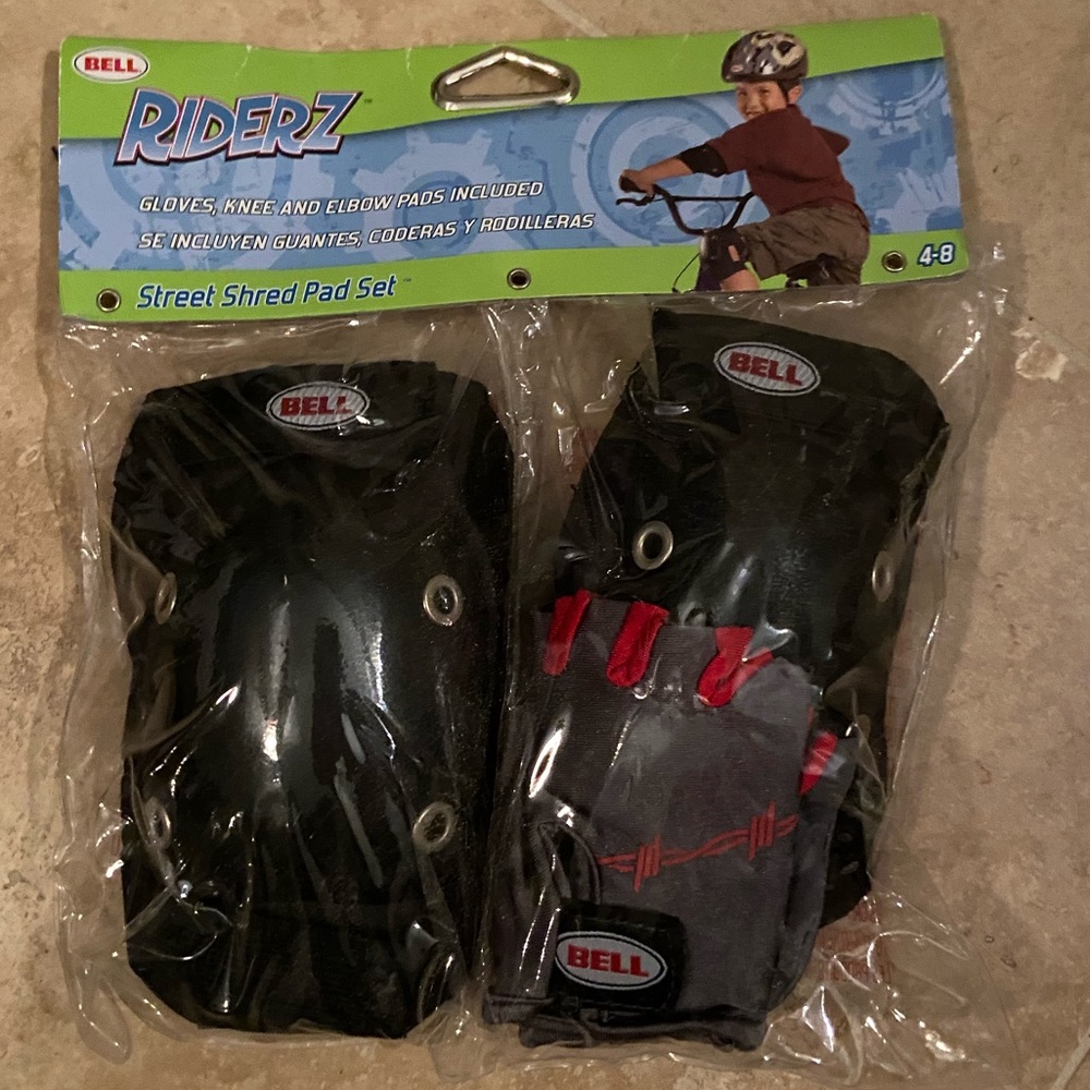 Knee and elbow pads with gloves